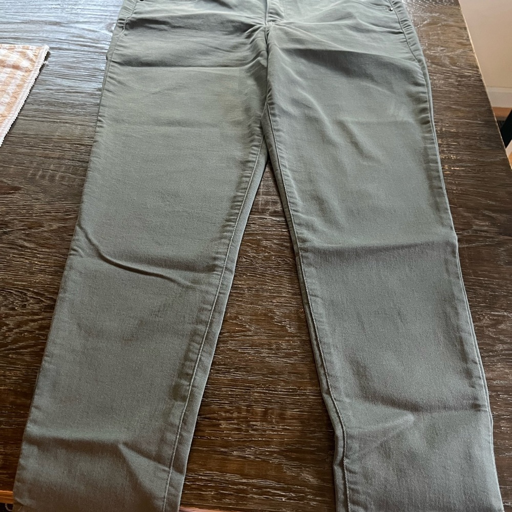 Wit and wisdom women pants, size 12, new condition, olive